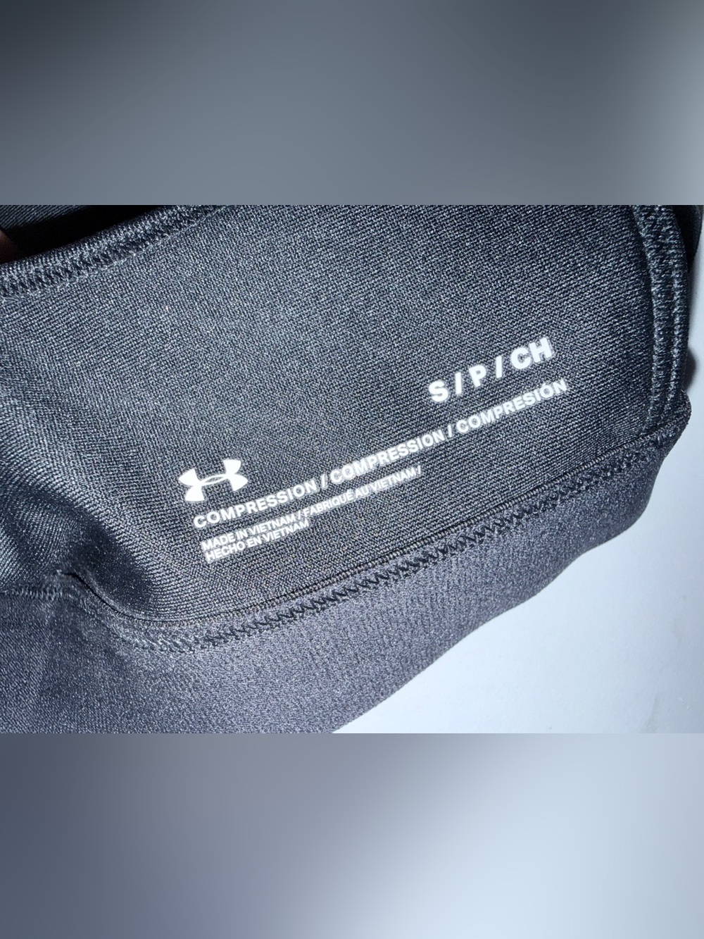 Under Armour Black Racerback Sports Bra with Branded Band - Picture 4 of 6
